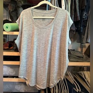 Woolx “Gabi” Tunic Top, size XL, excellent condition.  Ash grey